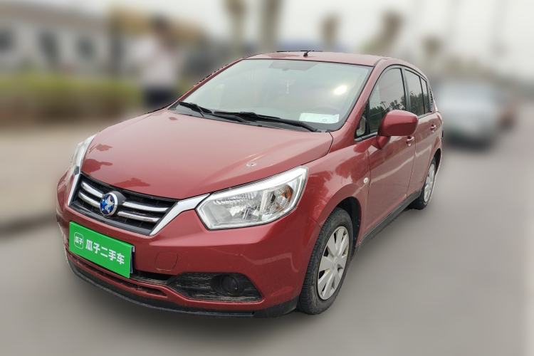 Used Venucia R50 2015 1.6L Automatic Fashion Edition