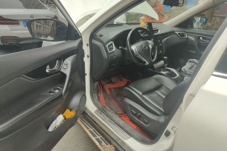 Used Nissan X-Trail 2014 2.5L CVT Luxury Edition 4WD
