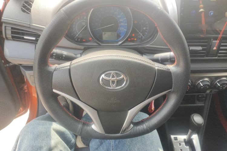 Used Toyota YARiS L Zhi Xuan 2015 1.5E Automatic Charm Edition Steering Wheel