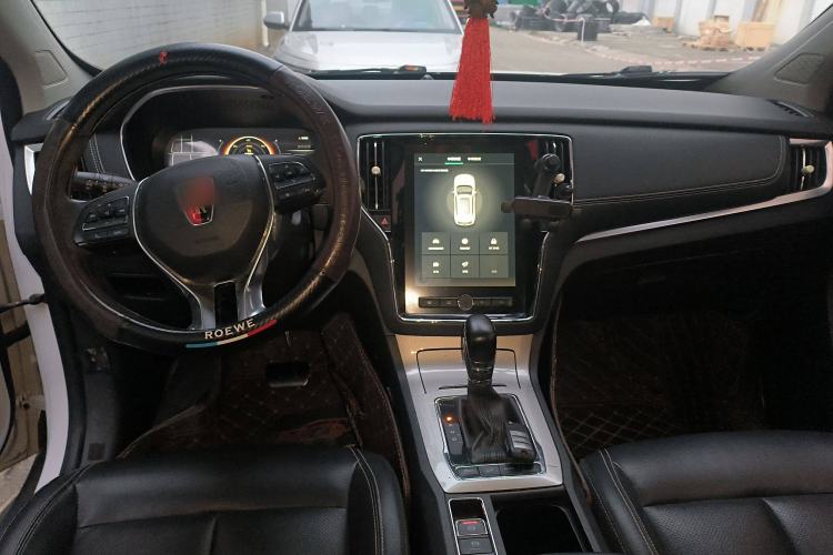 Used Roewe RX5 New Energy 2017 eRX5 50T Hybrid Connected Prestige Flagship Edition
