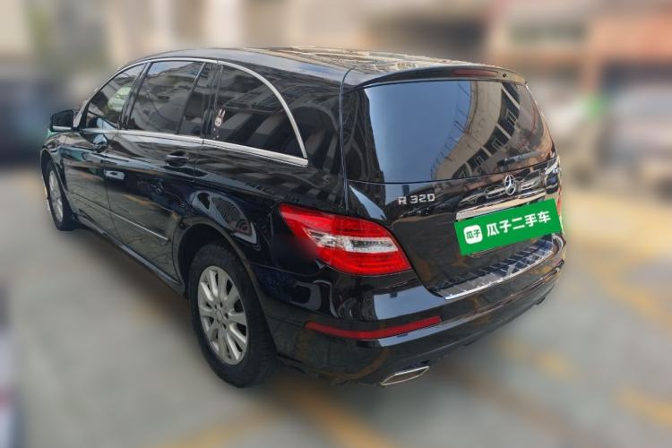 Used Mercedes-Benz R-Class 2017 R 320 4MATIC Business Edition Prestige Model