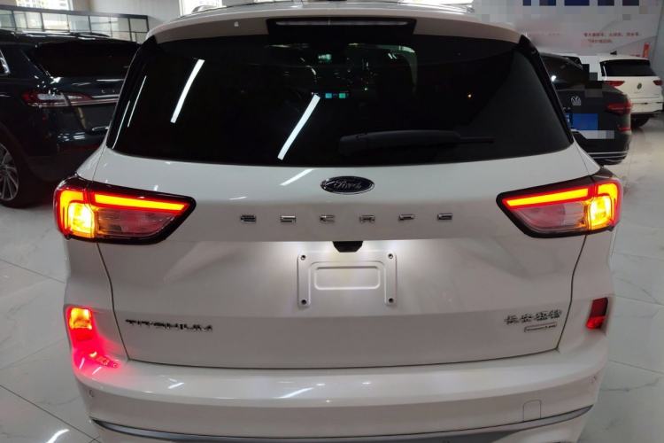 Used Ford Escape 2020 EcoBoost 245 Four-Wheel Drive Luxury Edition
