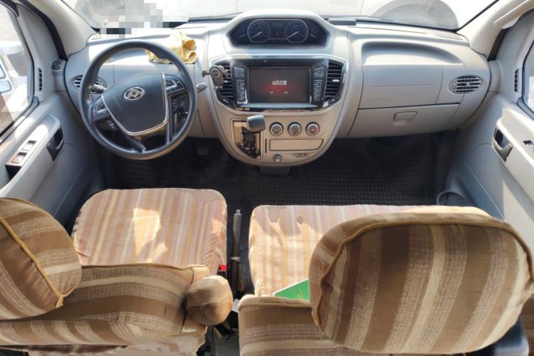 Used SAIC MAXUS Xintu V80 2019 2.0T Plus AMT Aoyuntong Short Wheelbase Ultra-Low Roof 5/6-Seater