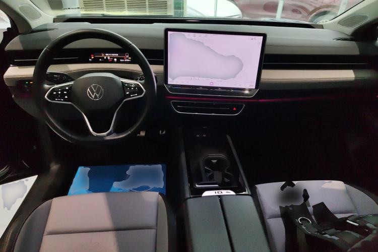 Used Volkswagen ID.7 VIZZION 2024 AIR model Center Console