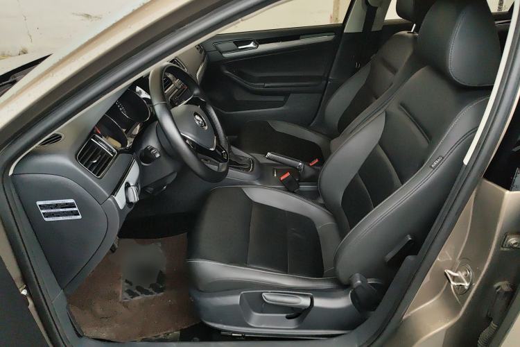 Used Volkswagen Sagitar 2016 230TSI 25th Anniversary Edition
