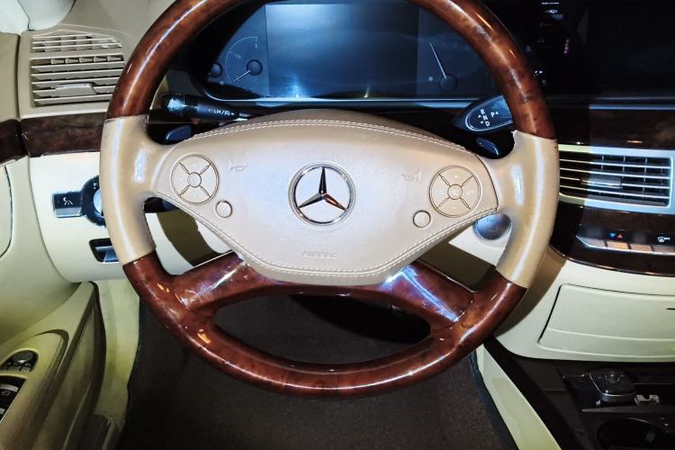 Used Mercedes-Benz S-Class 2011 S 350 L CGI Steering Wheel