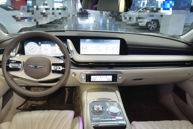 Used Genesis G90 2023 Flagship Edition Center Console