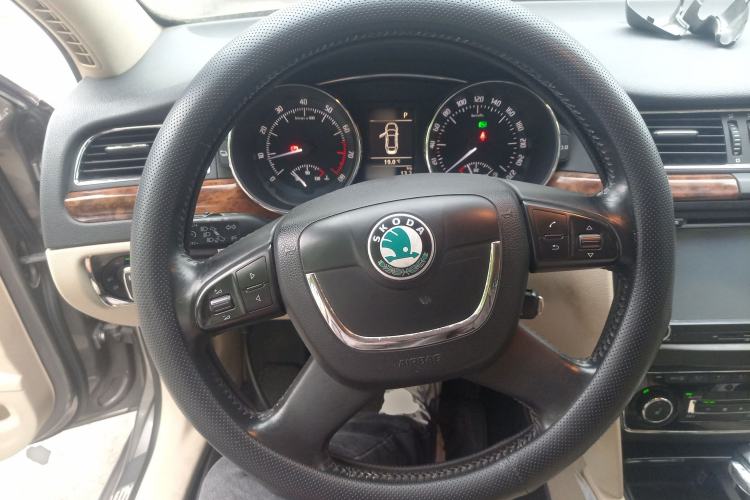 Used Skoda Superb 2012 1.8TSI Automatic Prestige Edition Steering Wheel