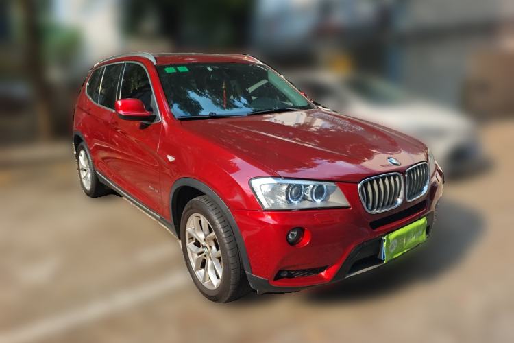 Used BMW X3 2011 xDrive28i Luxury Model Front Right 45 Deg