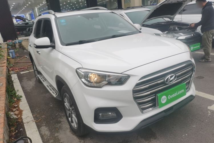 Used Hyundai ix35 2018 2.0L Automatic Two-Wheel Drive Zhiyong·Changlian Edition Front Right 45 Deg