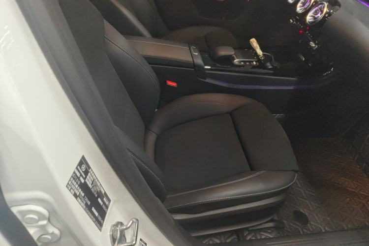 Used Mercedes-Benz A-Class 2022 Revised Version A 200 L Sport Sedan Fashionable Style