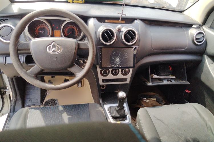 Used CHANGAN KAICHENG Ounuo S 2017 1.5L Jinouno Base Model Center Console