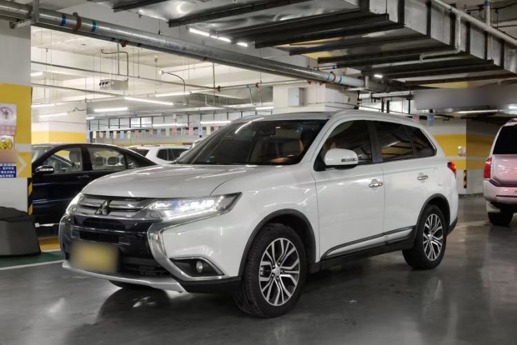 Used Mitsubishi Outlander 2016 2.4L 4x4 Elite Edition 5 Seats
