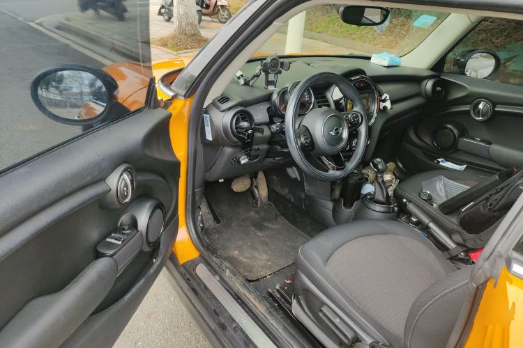 Used MINI MINI 2014 1.5T COOPER Fun
