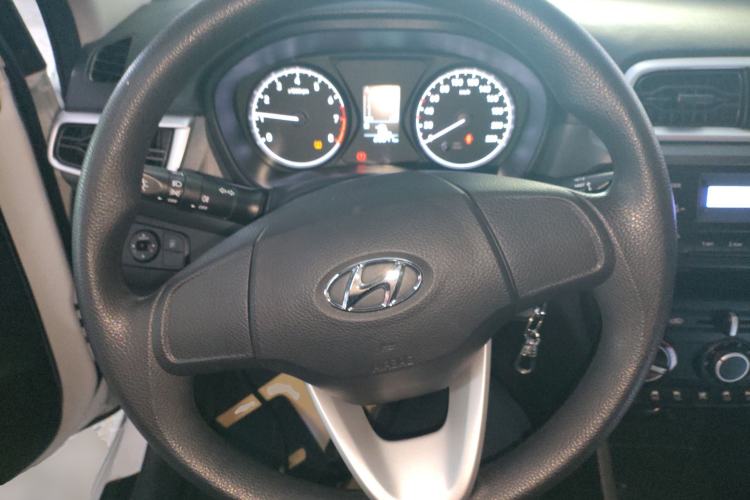 Used Hyundai Verna (older generation) 2020 1.4L Manual GL Refreshed Edition Steering Wheel