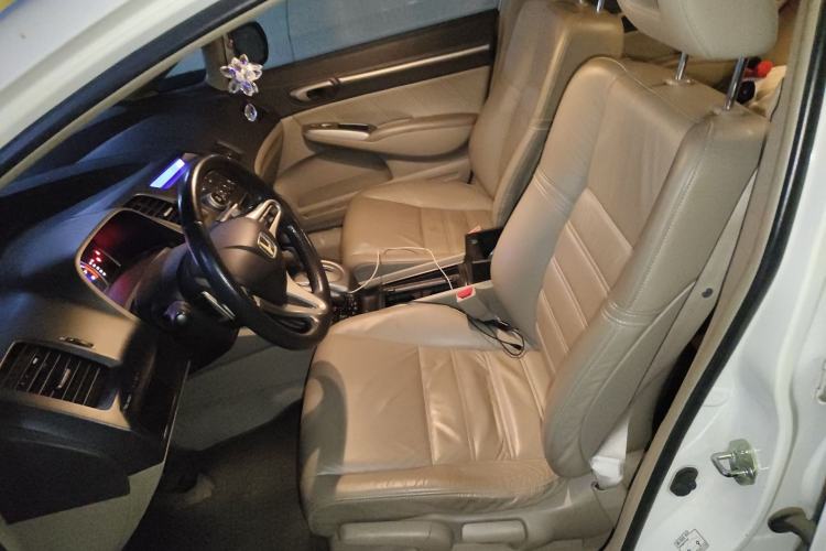 Used Honda Civic 2009 1.8L automatic luxury edition Left Front Seat