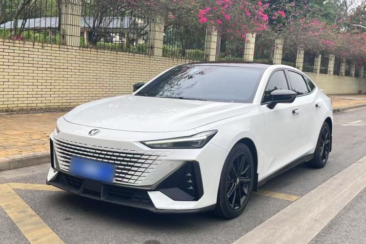 Used CHANGAN UNI-V 2022 1.5T Prestige Version Exterior 3