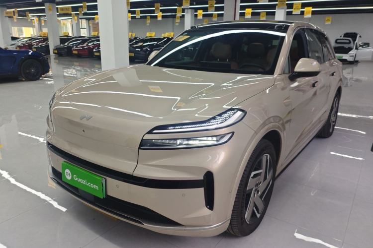 Used ONVO Luxeed L90 2025 Model—Max Six-Seater Version