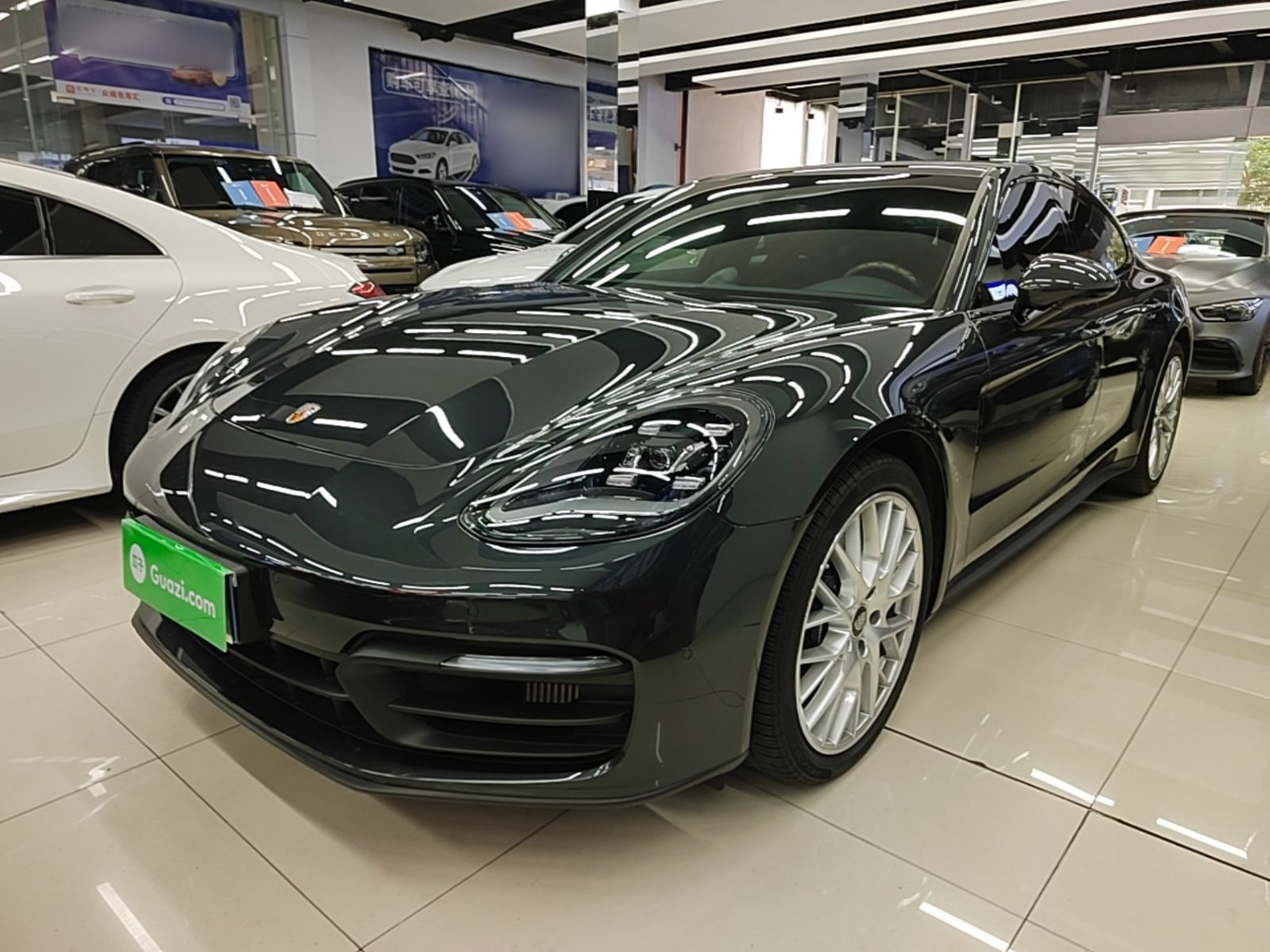 Sous le capot