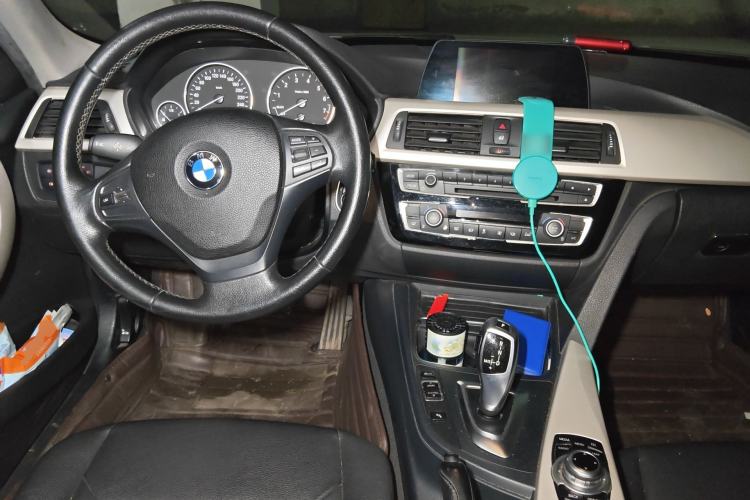 Used BMW 3 Series 2016 320Li Fashion Model Center Console