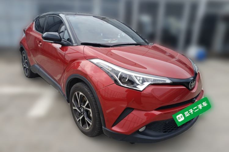 Used Toyota C-HR 2020 2.0L Leading Edition Front Right 45 Deg