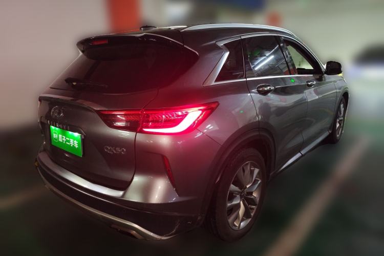 Used Infiniti QX50 2020 2.0T All-Wheel-Drive Elite Version Rear Right 45 Deg