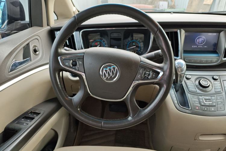 Used Buick GL8 2011 3.0L GT Luxury Business Haoya Edition Steering Wheel