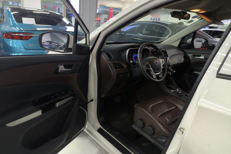 Used Haima Fumei F7 2017 1.5T 7-Seater Automatic Standard Edition Driver Seat