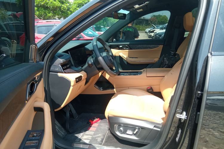 Used Lynk & Co 09 2021 2.0T Halo Six-Seater