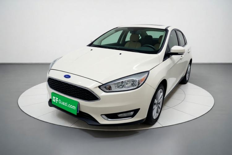 Used Ford Focus 2015 Hatchback EcoBoost 125 Manual – Ultra-Style Edition