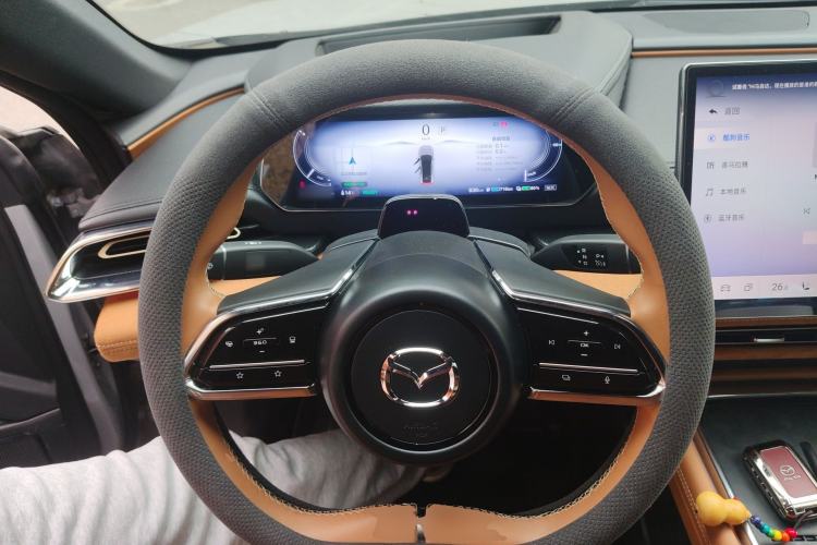 Used Mazda EZ-6 2024 Range-Extended 200 Luxury Edition
