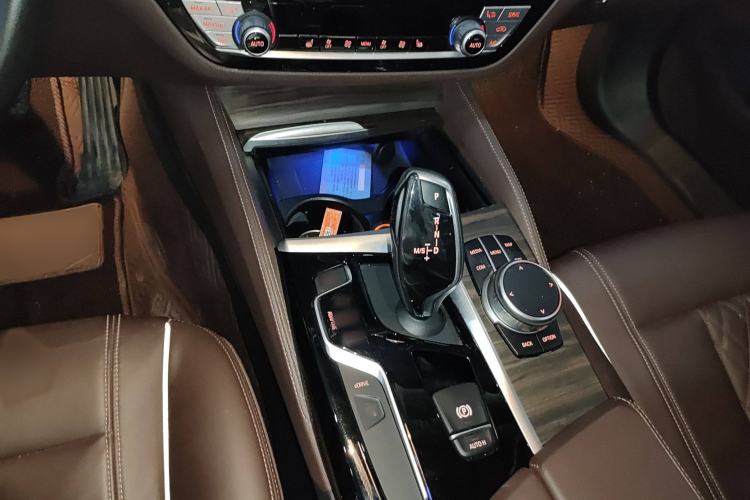 Used BMW 5 Series New Energy 2020 Mileage Upgrade Version 530Le Luxury Package