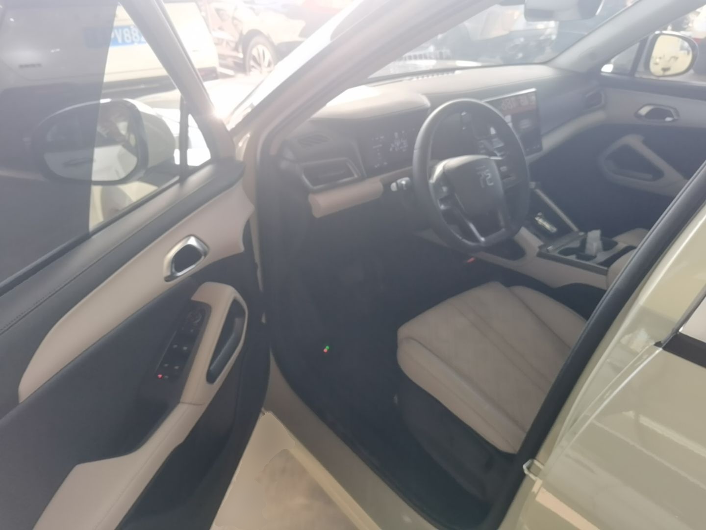 BYD Yuan UP 2025 Intelligent Driving Version 401 KM Dynamic Edition — снимка 18