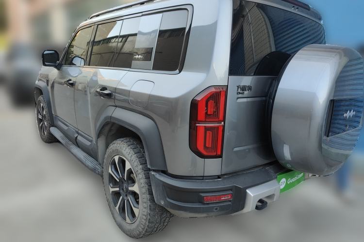 Used Formula Leopard Leopard 5 2023 Navigator Edition
