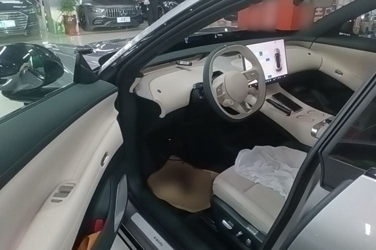 Used Xiaomi Auto YU7 2025 Ultra-Long Range Rear-Wheel Drive Version
