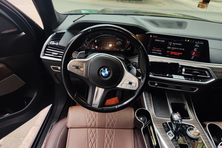 Used BMW X5 2022 xDrive 40Li M Sport Package Steering Wheel