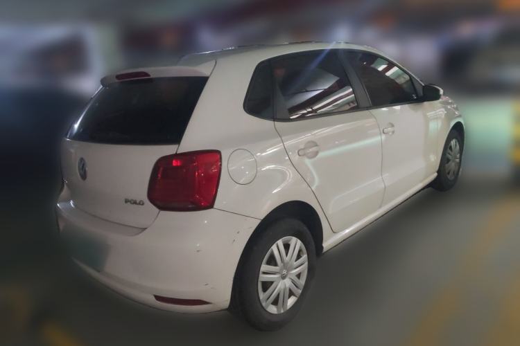Used Volkswagen Polo 2016 1.4L Manual Fashion Model