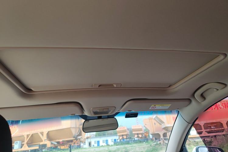 Used Baojun 560 2016 1.8L iAMT Luxury Model Headliner