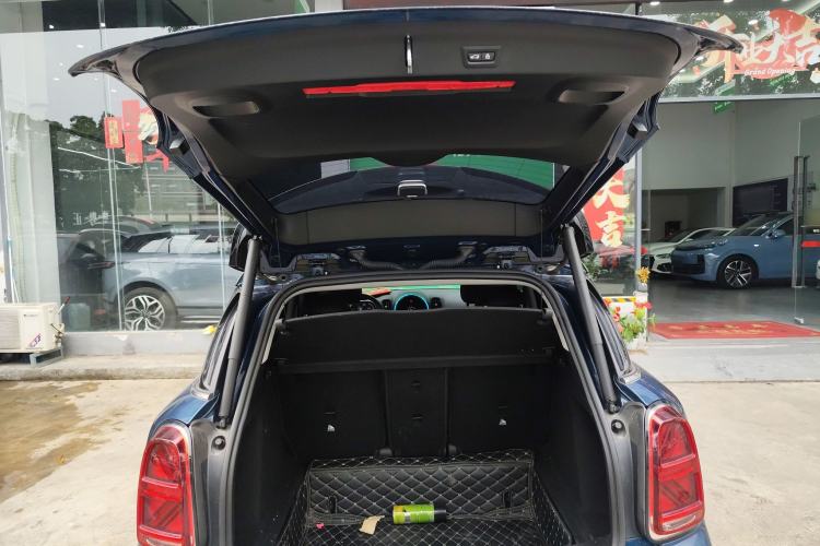 Used MINI Countryman 2021 1.5T COOPER ALL4 Laguna Blue Limited Edition Trunk