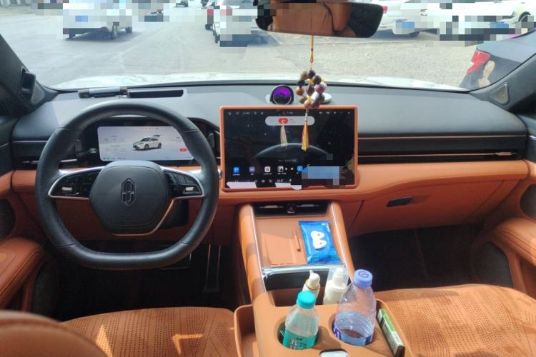 Used Hima AITO M5 2025 All-Electric Ultra Rear-Wheel-Drive Version Center Console