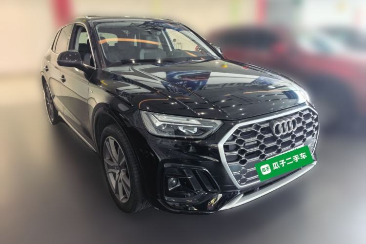 Used Audi Q5L 2022 Updated 45T Luxury Dynamic Version Front Right 45 Deg