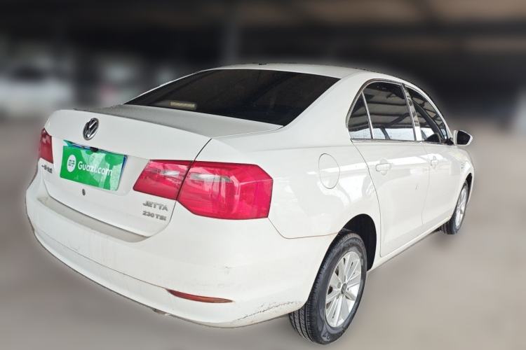 Used Volkswagen Jetta 2015 Zhuihui Edition 1.4L Manual Fashion Model
