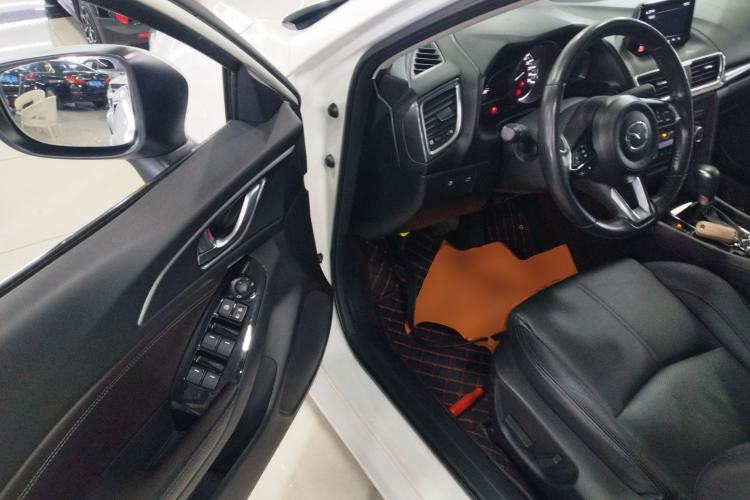 Used Mazda Mazda 3 Axela 2017 Sedan 2.0L Automatic Prestige Model China V Standard
