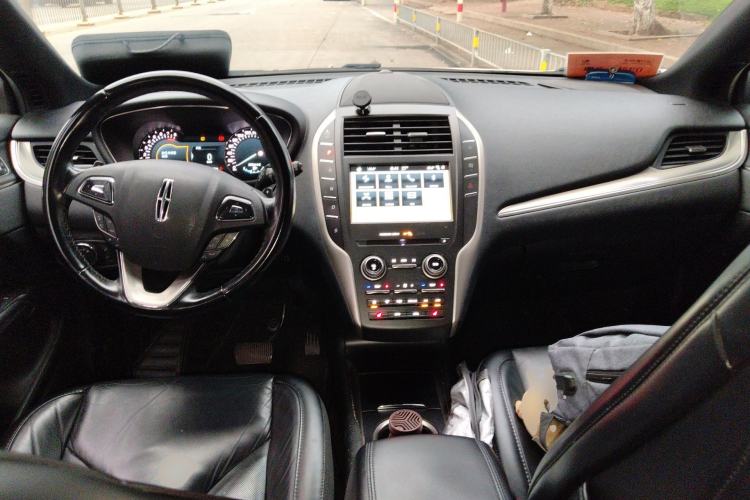 Used Lincoln MKC 2017 2.0T Two-Wheel Drive Deluxe Edition