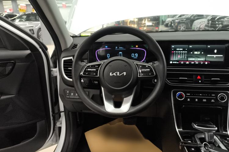Used Kia Seltos 2023 1.5L CVT Comfort Edition
