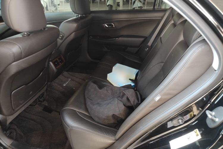 Used Toyota Crown 2010 2.5L Royal Leather Sunroof Edition Left Rear Seat