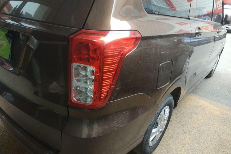 Used Wuling Hongguang 2021 1.5L Revised S Standard Version with Electric Power Steering LAR Right Rear Taillight