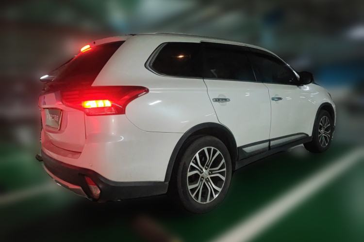 Used Mitsubishi Outlander 2016 2.4L 4x4 Elite Edition 5 Seats