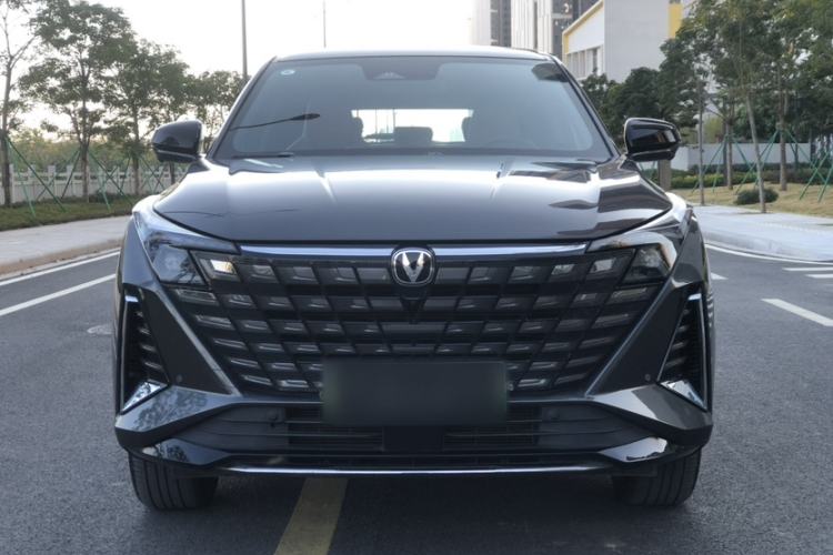 Used Changan UNI-Z New Energy 2024 Blue Whale Smart Electric iDD 125km Beyond Edition