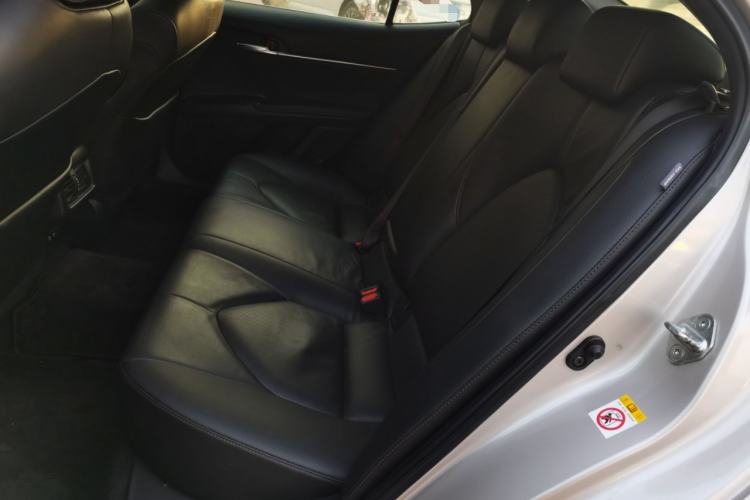 Used Toyota Camry 2018 2.0G Luxury Edition